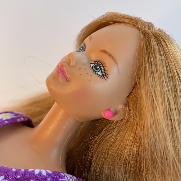 Barbie Happy Family Midge - Picture 8 of 12